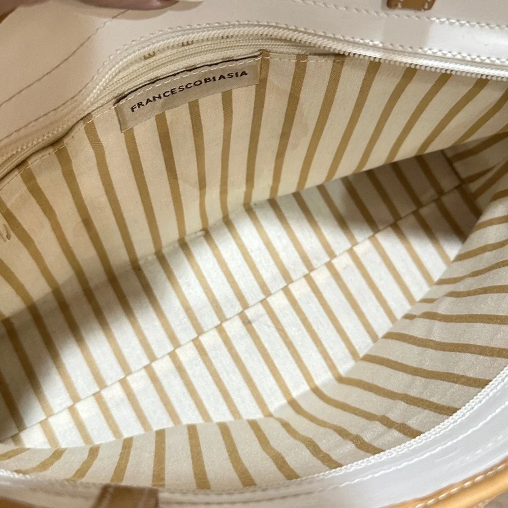 Francesco Biasia White Leather Transformed Bag Grapes Vintage Vineyard Top ZIP